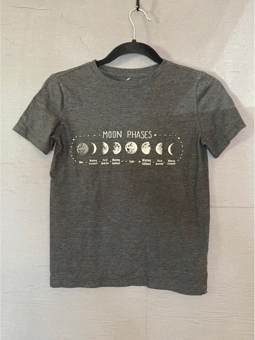 Cat & Jack Moon Phases Graphic T-Shirt Charcoal Gray Kids Size M (8/10)